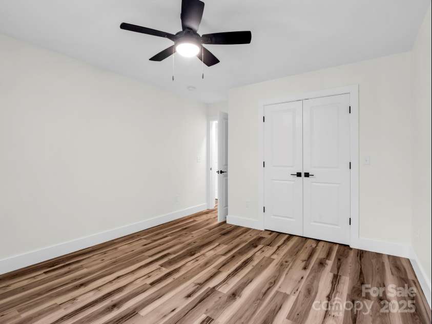 45 Jennifer Drive, Hendersonville, NC 28791.  MLS# CAR4298076, YatesRealty ID 13768. Spacious 2nd bedroom