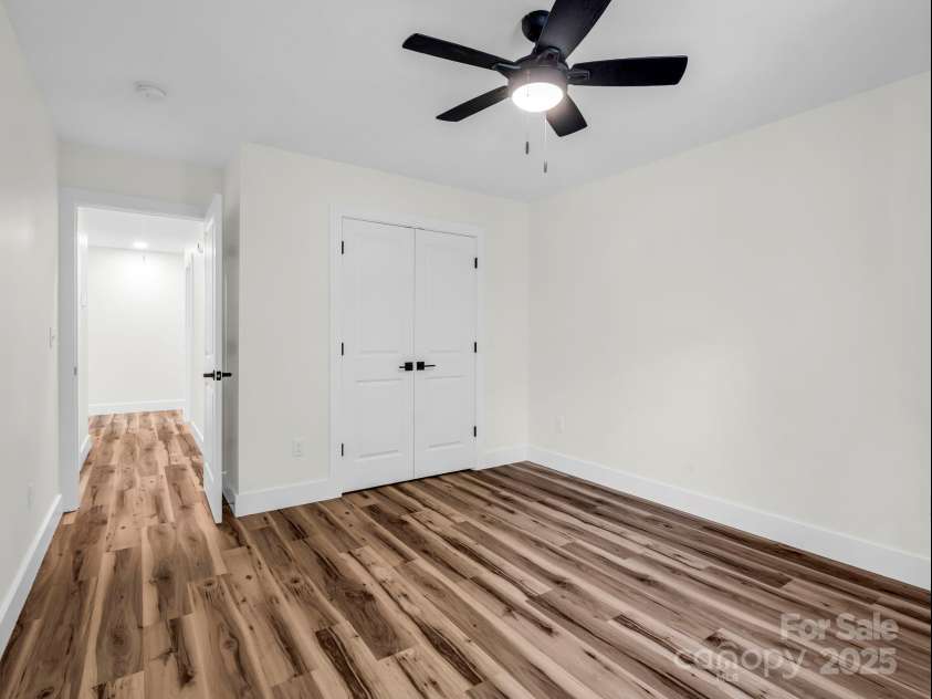 45 Jennifer Drive, Hendersonville, NC 28791.  MLS# CAR4298076, YatesRealty ID 13768. Spacious 3rd Bedroom