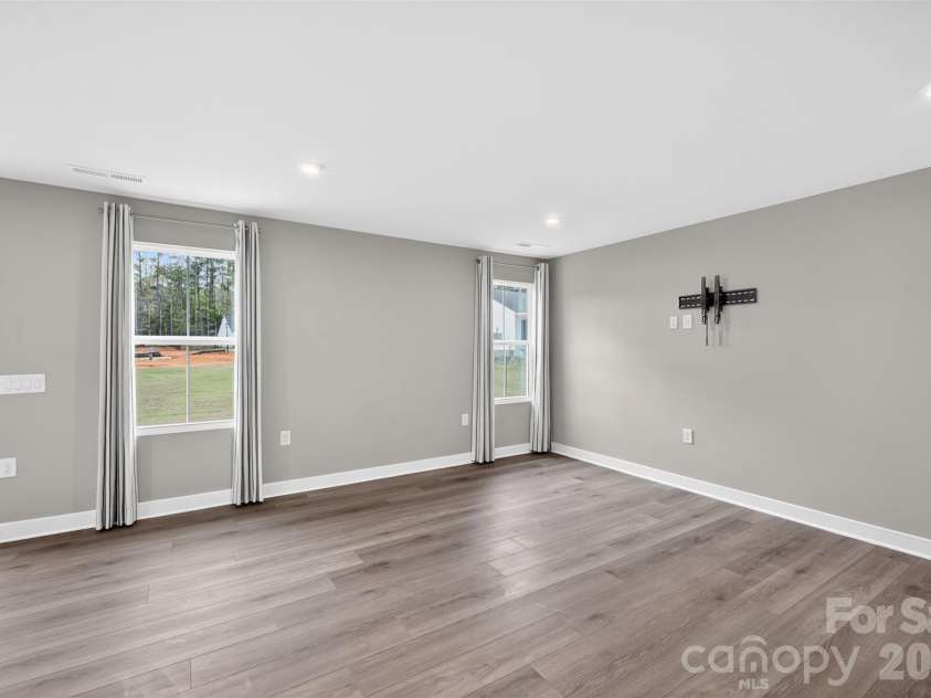 609 Nesbe Street, Lancaster, SC 29720.  MLS# CAR4398050, YatesRealty ID 13769. 