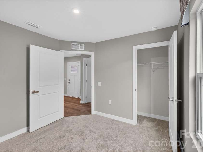 609 Nesbe Street, Lancaster, SC 29720.  MLS# CAR4398050, YatesRealty ID 13769. 