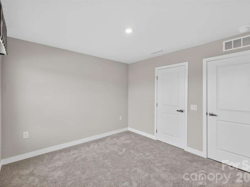 609 Nesbe Street, Lancaster, SC 29720.  MLS# CAR4398050, YatesRealty ID 13769. 