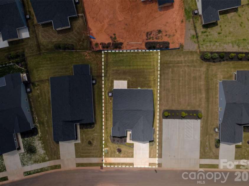 609 Nesbe Street, Lancaster, SC 29720.  MLS# CAR4398050, YatesRealty ID 13769. 