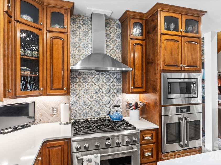 1103 River Ridge Way, Lenoir, NC 28645.  MLS# CAR4364618, YatesRealty ID 13770. Kitchen 