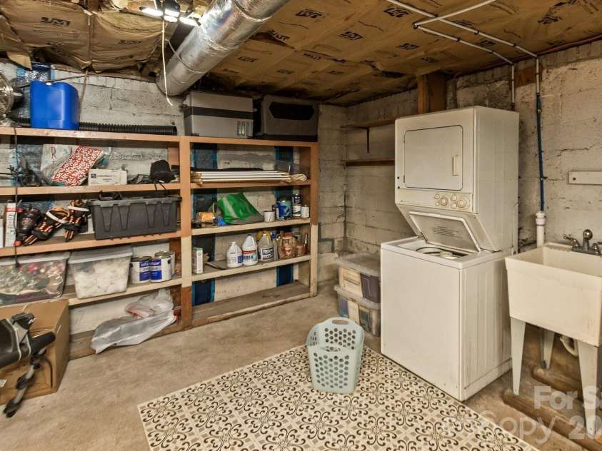 163 Arthur Road, Asheville, NC 28806.  MLS# CAR4370010, YatesRealty ID 13771. Garage, laundry, basement