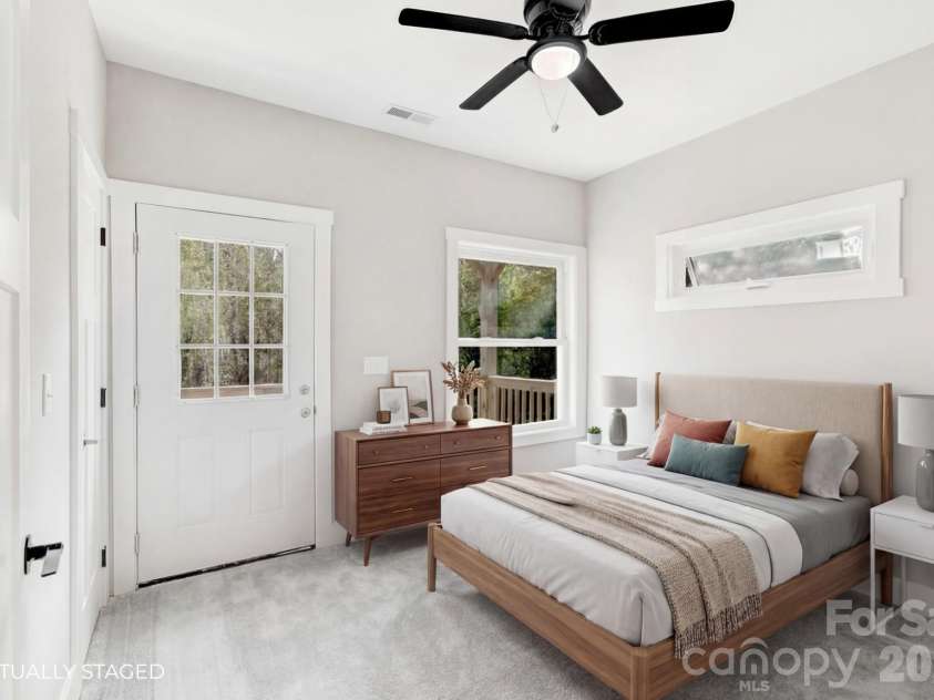 115 Northbend Drive, Asheville, NC 28804.  MLS# CAR4353733, YatesRealty ID 13772. 