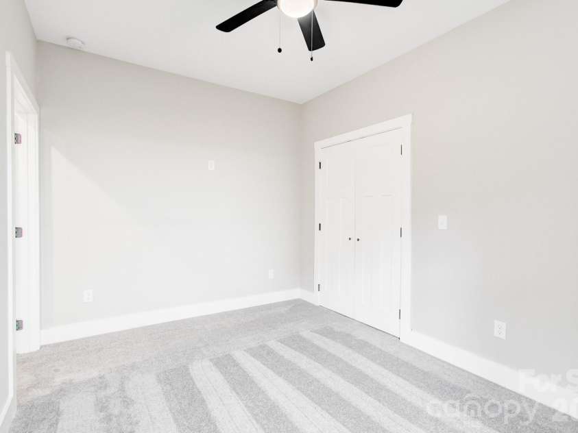 115 Northbend Drive, Asheville, NC 28804.  MLS# CAR4353733, YatesRealty ID 13772. 