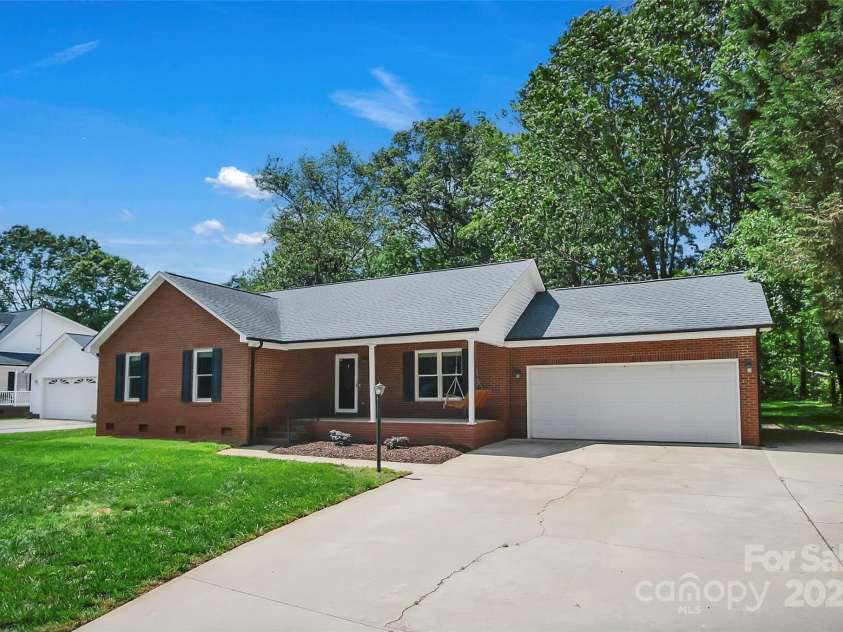 2502 Gold Rush Drive, Lincolnton, NC 28092.  MLS# CAR4255516, YatesRealty ID 13772. 