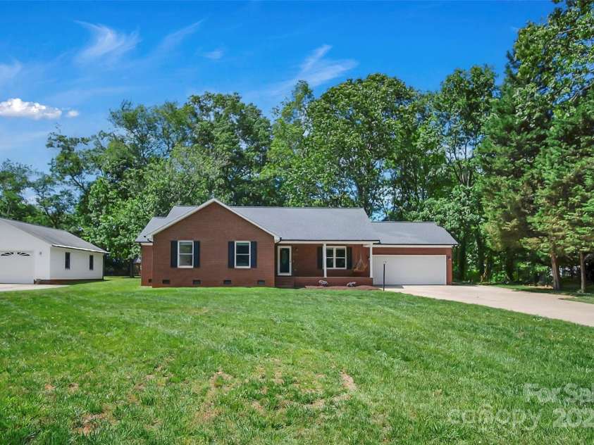 2502 Gold Rush Drive, Lincolnton, NC 28092.  MLS# CAR4255516, YatesRealty ID 13772. 