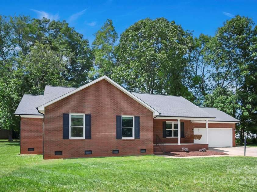 2502 Gold Rush Drive, Lincolnton, NC 28092.  MLS# CAR4255516, YatesRealty ID 13772. 