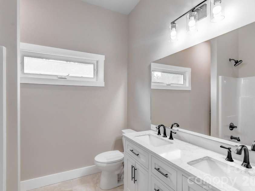 127 Northbend Drive, Asheville, NC 28804.  MLS# CAR4353731, YatesRealty ID 13773. 