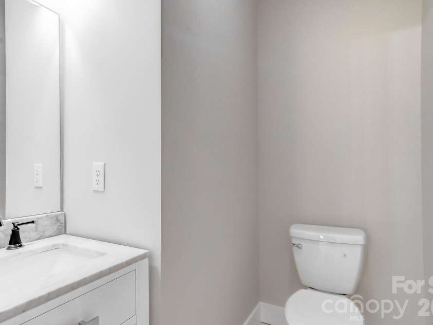 127 Northbend Drive, Asheville, NC 28804.  MLS# CAR4353731, YatesRealty ID 13773. 