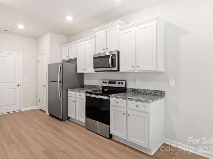 3410 Saddlebred Drive, Gastonia, NC 28052.  MLS# CAR4232737, YatesRealty ID 13775. 