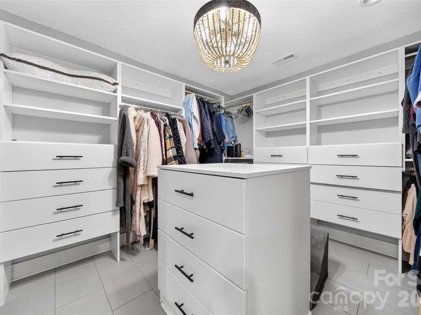 7508 Bankhead Road, Denver, NC 28037.  MLS# CAR4392246, YatesRealty ID 13775. Primary closet