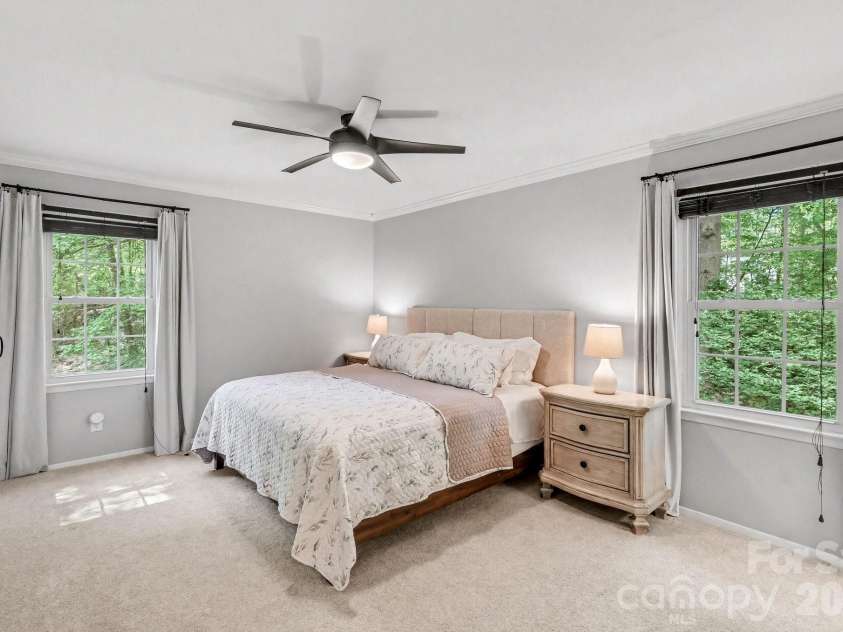 701 Tadlock Place, Matthews, NC 28105.  MLS# CAR4370332, YatesRealty ID 13776. 