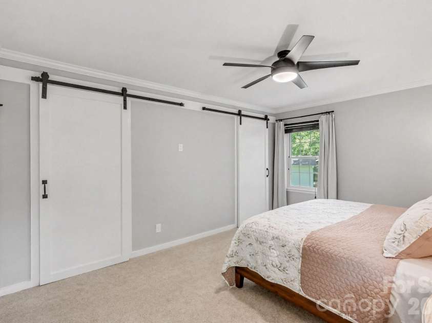 701 Tadlock Place, Matthews, NC 28105.  MLS# CAR4370332, YatesRealty ID 13776. 