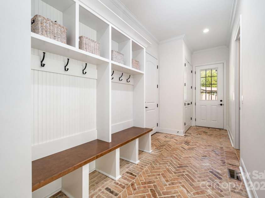 722 Clegg Farm Drive, York, SC 29745.  MLS# CAR4305468, YatesRealty ID 13777. 