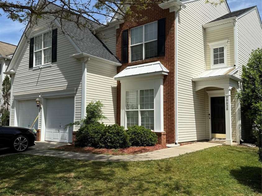 10826 Claude Freeman Drive, Charlotte, NC 28262.  MLS# CAR4259891, YatesRealty ID 13779. 
