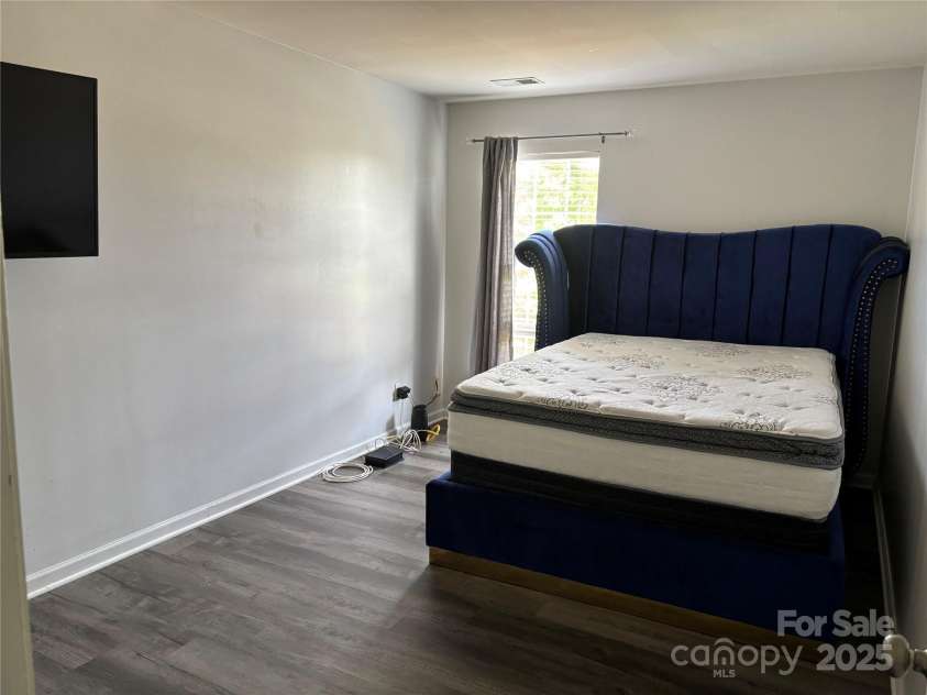 10826 Claude Freeman Drive, Charlotte, NC 28262.  MLS# CAR4259891, YatesRealty ID 13779. 