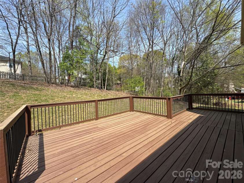 1425 Sugar Hollow Drive, Charlotte, NC 28214.  MLS# CAR4362199, YatesRealty ID 13779. 