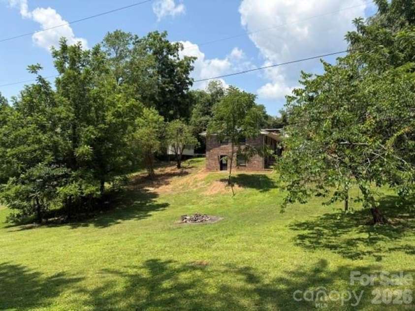 170 Clifton Avenue, Bryson City, NC 28713.  MLS# CAR4398146, YatesRealty ID 1378. 