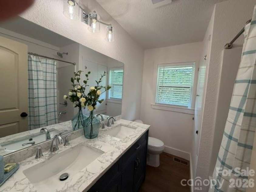 170 Clifton Avenue, Bryson City, NC 28713.  MLS# CAR4398146, YatesRealty ID 1378. 