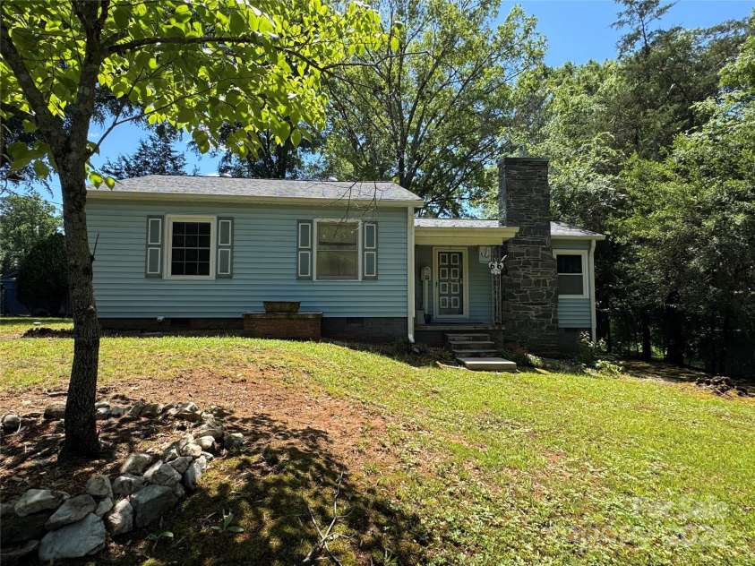 66 Arlington Avenue, Concord, NC 28025.  MLS# CAR4256759, YatesRealty ID 13780. 