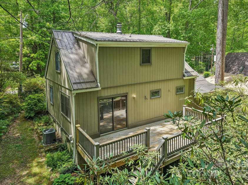 19 Reuben Branch Road, Maggie Valley, NC 28751.  MLS# CAR4259987, YatesRealty ID 13782. 