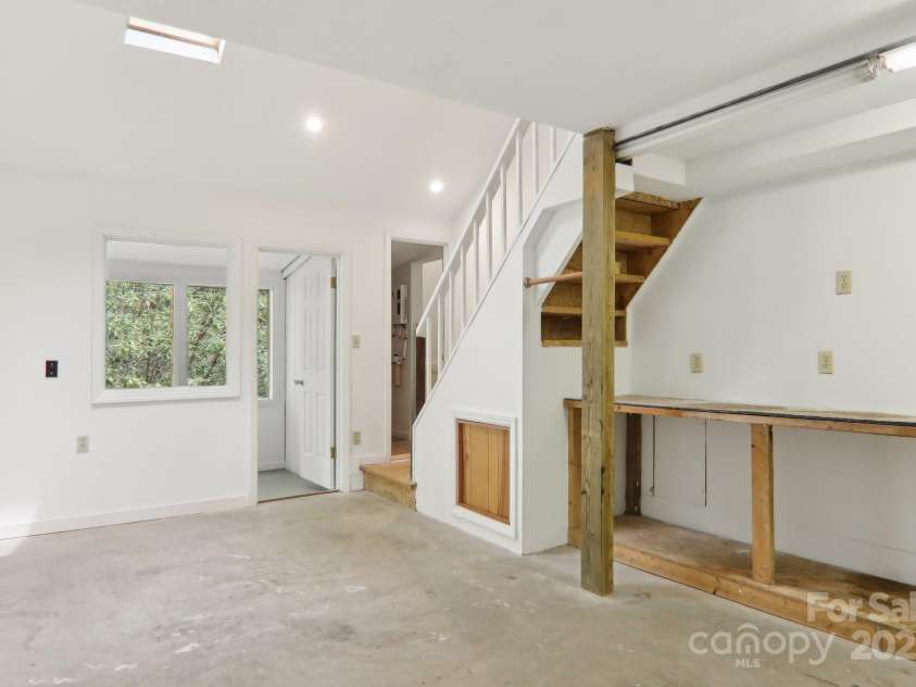 19 Reuben Branch Road, Maggie Valley, NC 28751.  MLS# CAR4259987, YatesRealty ID 13782. 