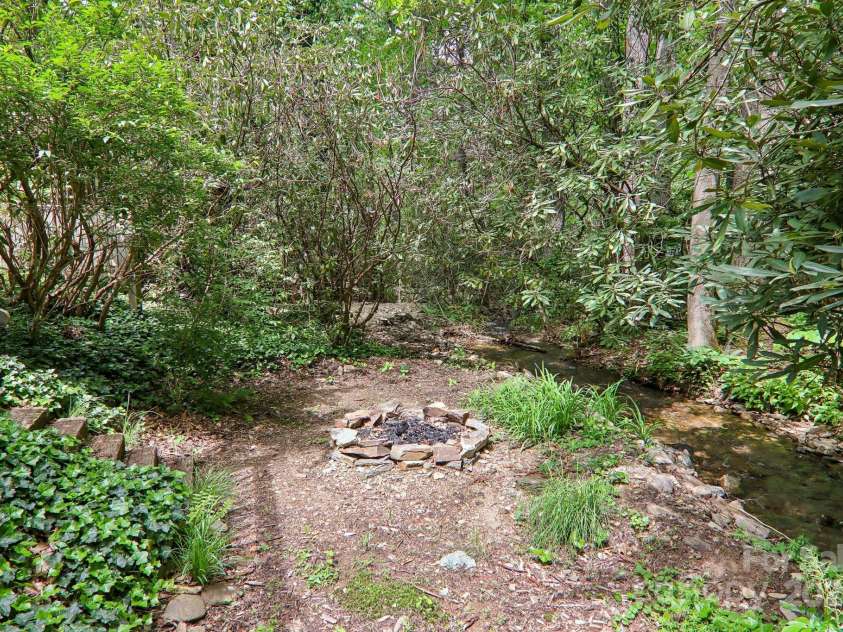 19 Reuben Branch Road, Maggie Valley, NC 28751.  MLS# CAR4259987, YatesRealty ID 13782. 