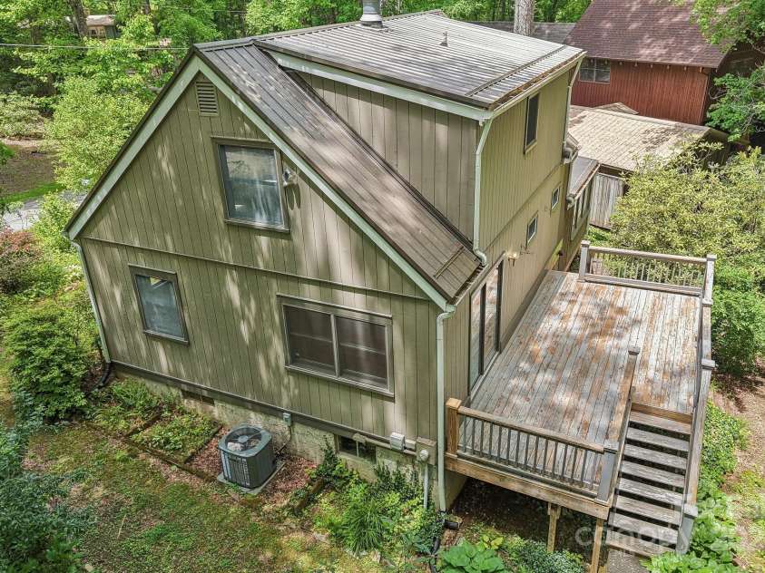 19 Reuben Branch Road, Maggie Valley, NC 28751.  MLS# CAR4259987, YatesRealty ID 13782. 