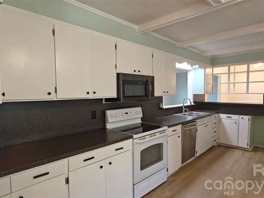 8710 Stokes Ferry Road, Salisbury, NC 28146.  MLS# CAR4383645, YatesRealty ID 13782. 