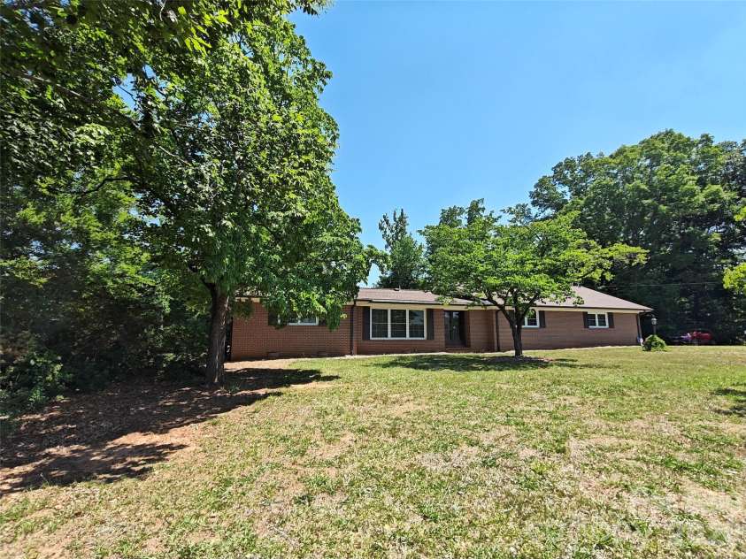 8710 Stokes Ferry Road, Salisbury, NC 28146.  MLS# CAR4383645, YatesRealty ID 13782. 