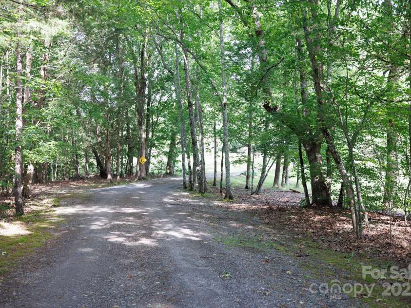 1371 Hawks Nest Road, York, SC 29745.  MLS# CAR4260098, YatesRealty ID 13783. 