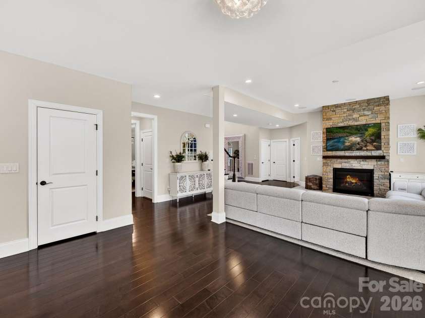 1012 Golden Bell Drive, Waxhaw, NC 28173.  MLS# CAR4357580, YatesRealty ID 13784. 