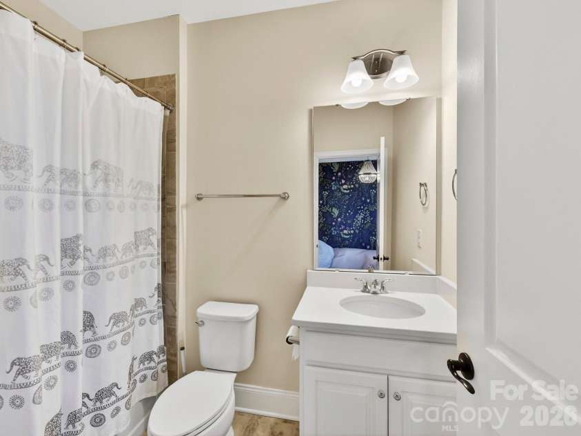 1012 Golden Bell Drive, Waxhaw, NC 28173.  MLS# CAR4357580, YatesRealty ID 13784. 