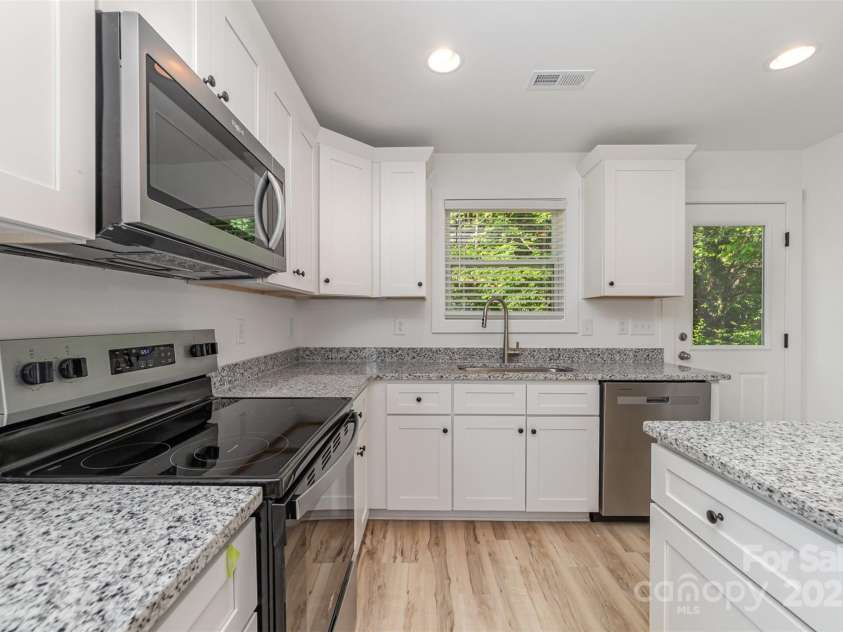 304 Adams Street, Salisbury, NC 28144.  MLS# CAR4260173, YatesRealty ID 13784. 