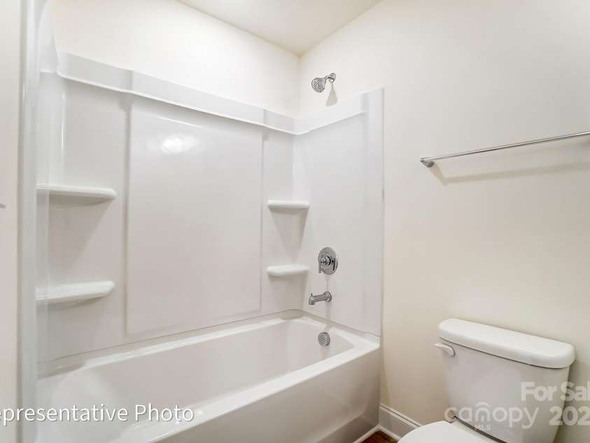 123 Prestwick Way, Mooresville, NC 28115.  MLS# CAR4260177, YatesRealty ID 13785. 