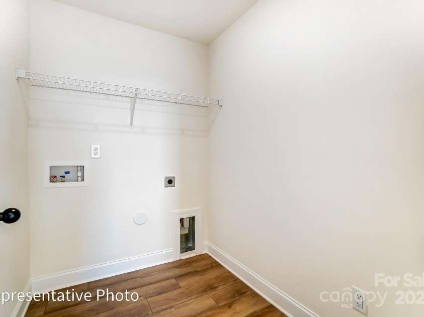 123 Prestwick Way, Mooresville, NC 28115.  MLS# CAR4260177, YatesRealty ID 13785. 