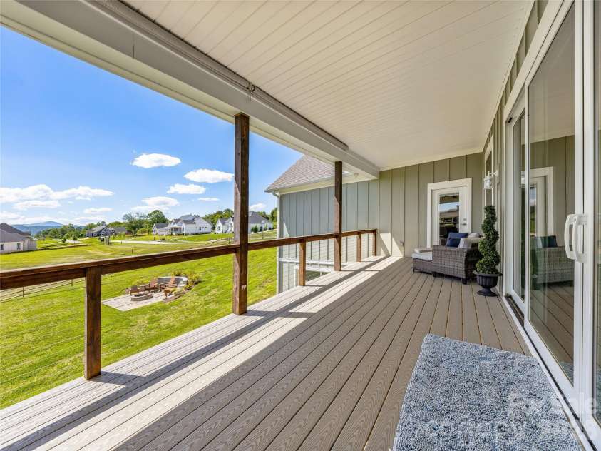 16 Pisgah Ridge Trail, Mills River, NC 28759.  MLS# CAR4369442, YatesRealty ID 13785. 