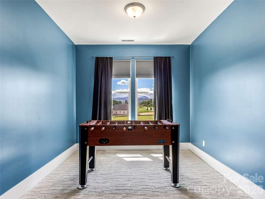 16 Pisgah Ridge Trail, Mills River, NC 28759.  MLS# CAR4369442, YatesRealty ID 13785. 