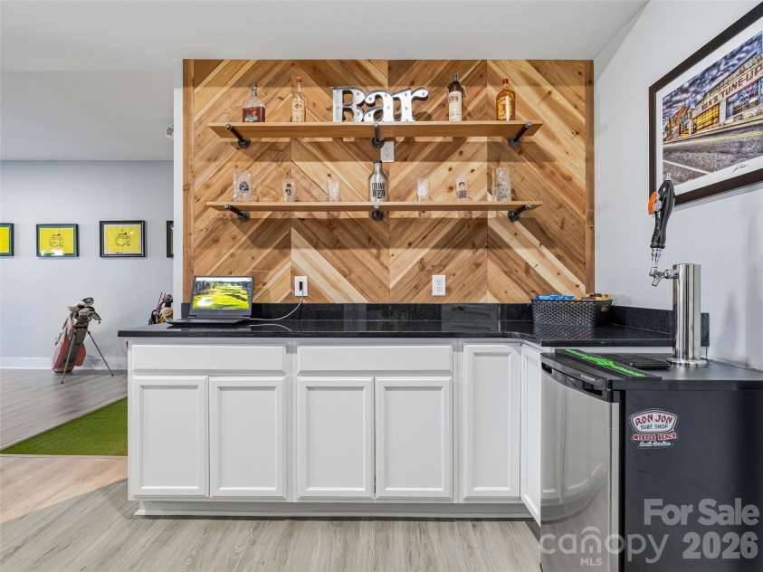 16 Pisgah Ridge Trail, Mills River, NC 28759.  MLS# CAR4369442, YatesRealty ID 13785. 