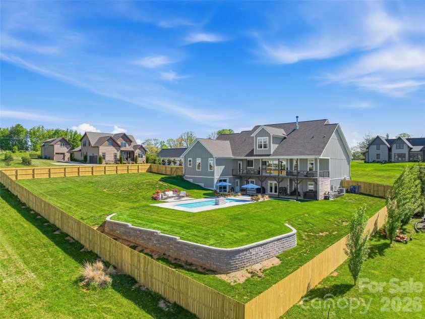 16 Pisgah Ridge Trail, Mills River, NC 28759.  MLS# CAR4369442, YatesRealty ID 13785. 