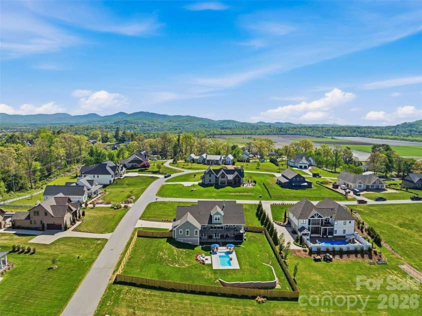 16 Pisgah Ridge Trail, Mills River, NC 28759.  MLS# CAR4369442, YatesRealty ID 13785. 