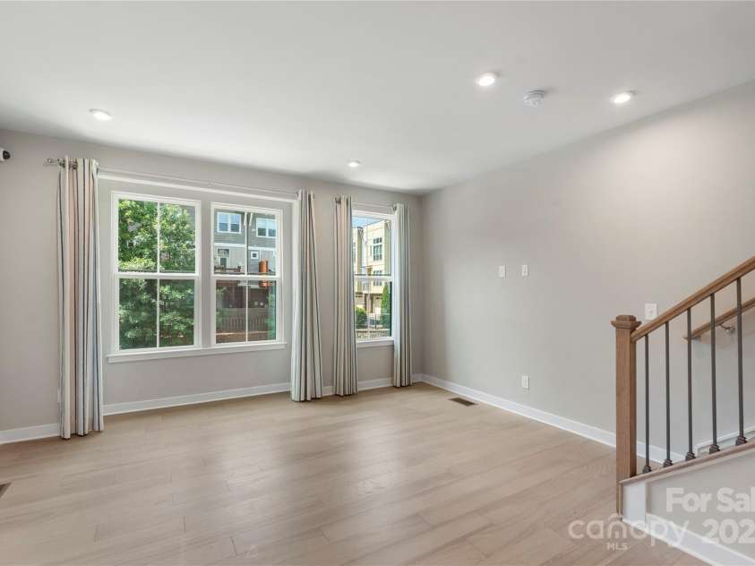 743 Anderson Street, Charlotte, NC 28205.  MLS# CAR4260153, YatesRealty ID 13787. 