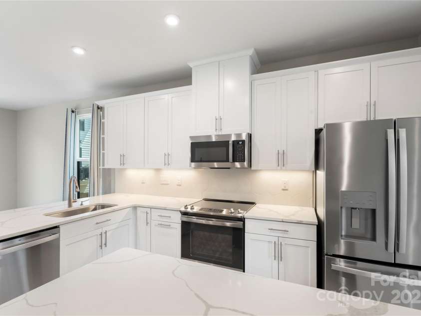 743 Anderson Street, Charlotte, NC 28205.  MLS# CAR4260153, YatesRealty ID 13787. 