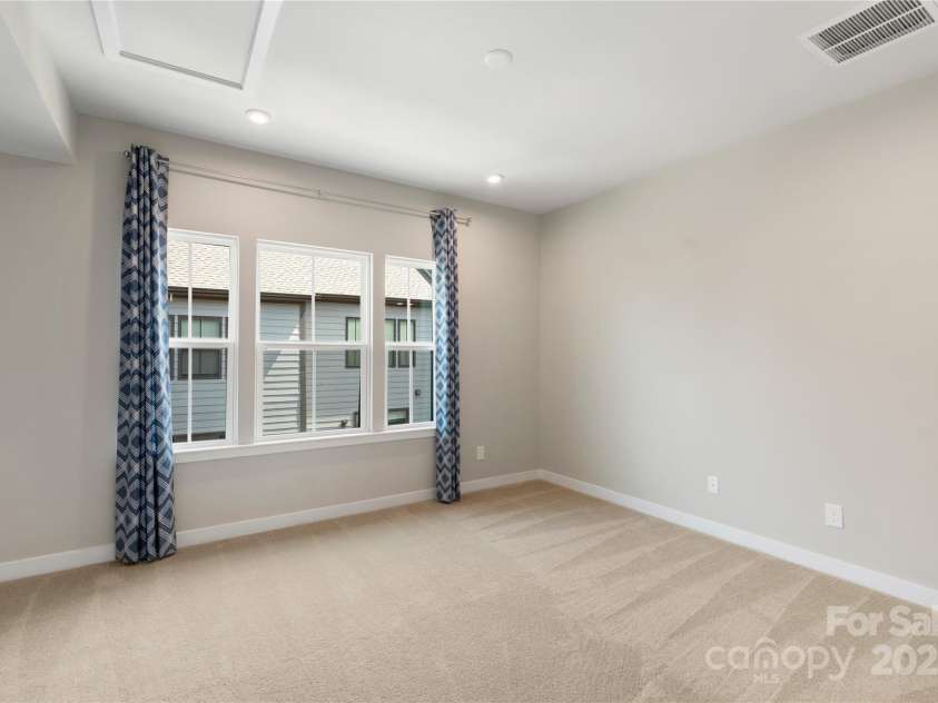 743 Anderson Street, Charlotte, NC 28205.  MLS# CAR4260153, YatesRealty ID 13787. 