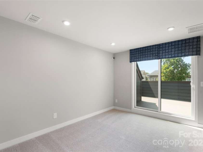 743 Anderson Street, Charlotte, NC 28205.  MLS# CAR4260153, YatesRealty ID 13787. 