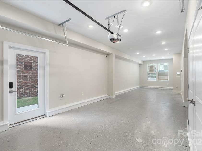 743 Anderson Street, Charlotte, NC 28205.  MLS# CAR4260153, YatesRealty ID 13787. 