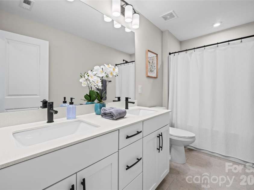 9838 Quercus Lane, Huntersville, NC 28078.  MLS# CAR4358813, YatesRealty ID 13787. 