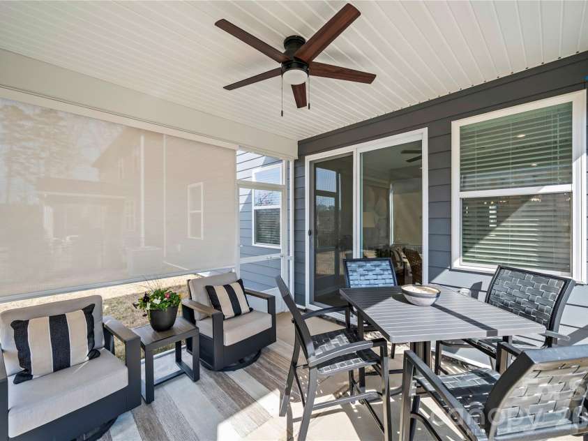 9838 Quercus Lane, Huntersville, NC 28078.  MLS# CAR4358813, YatesRealty ID 13787. 